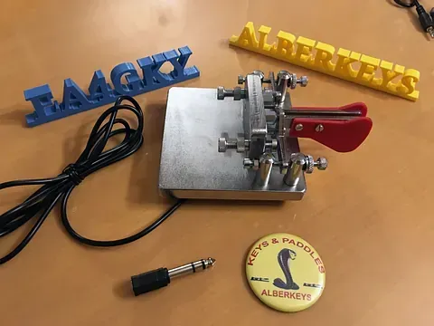 Un botón amarillo que dice cuchillos y paleta.