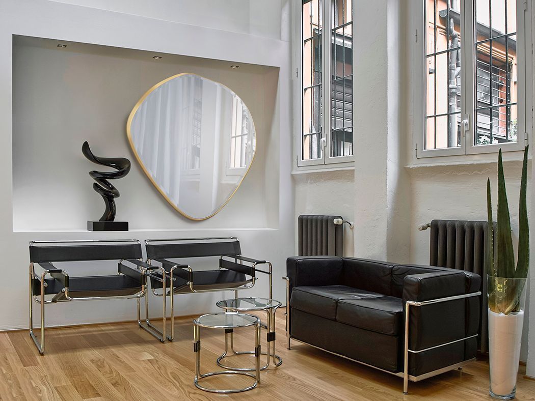 MIROIR 110 X 110 AVEC CADRE DORE