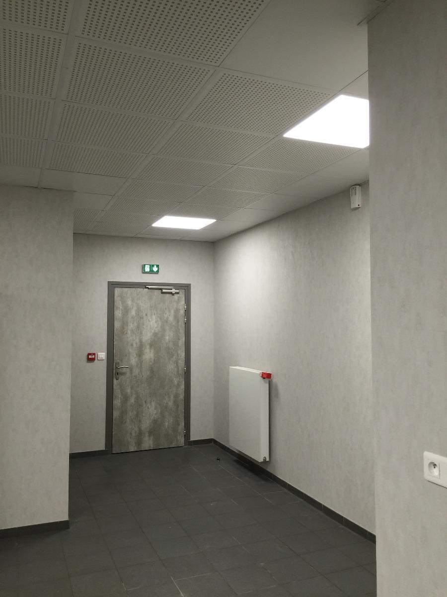 Installation d'électricité de bureau