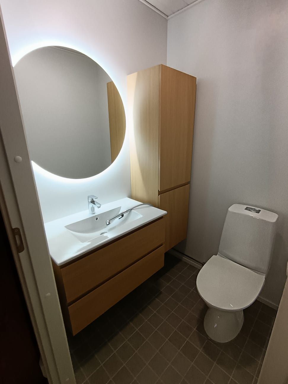 Luo Alt-tekstitunnisteet hakukoneoptimointia ja saavutettavuutta varten.