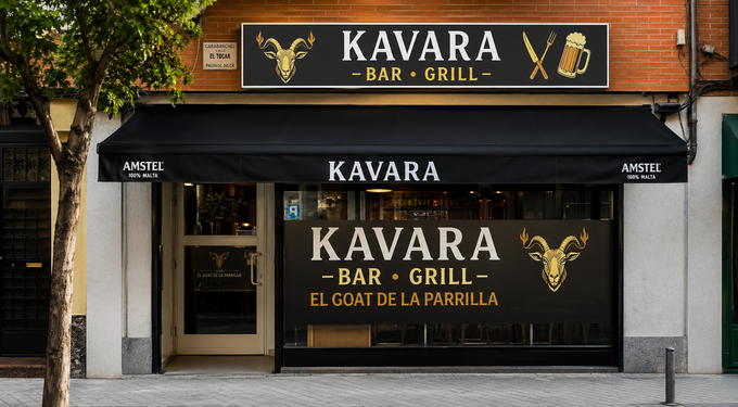 Fachada del local KAVARA Bar & Grill con toldo negro y letras doradas que da a la calle.