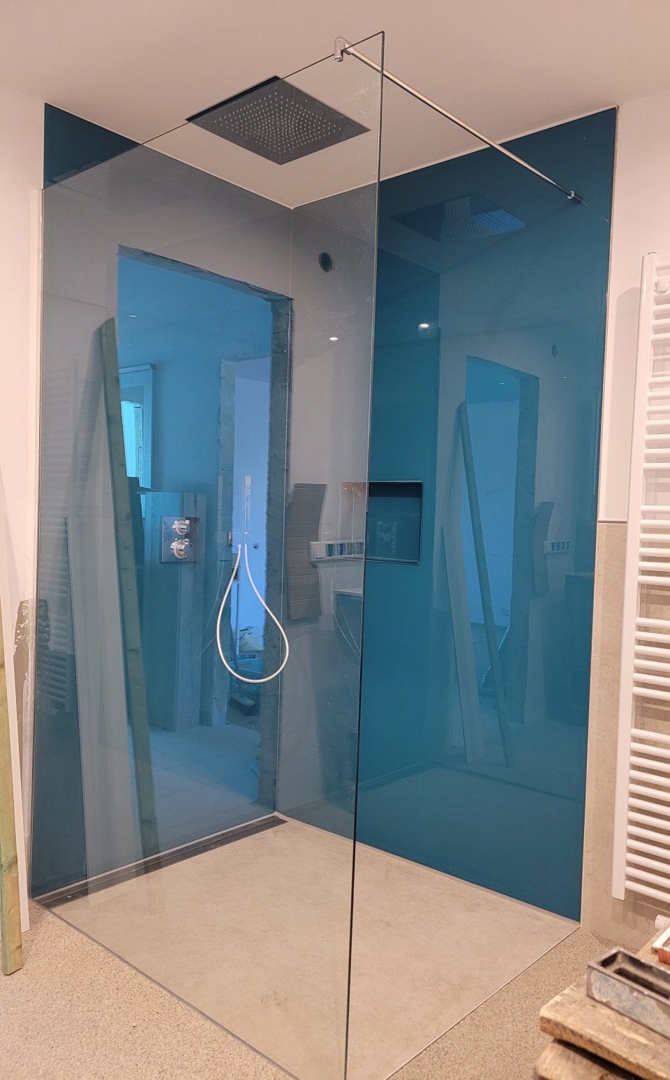 Trennwand für eine Dusche, Foto von der Glaserei Gustav Blech GmbH