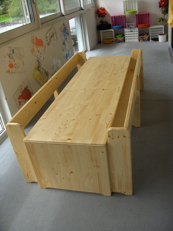 Kindertisch mit Bank - Gerold Kälin AG