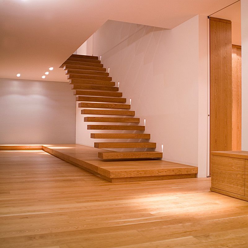 Treppe und Boden aus Holz - Kipfer Parkett