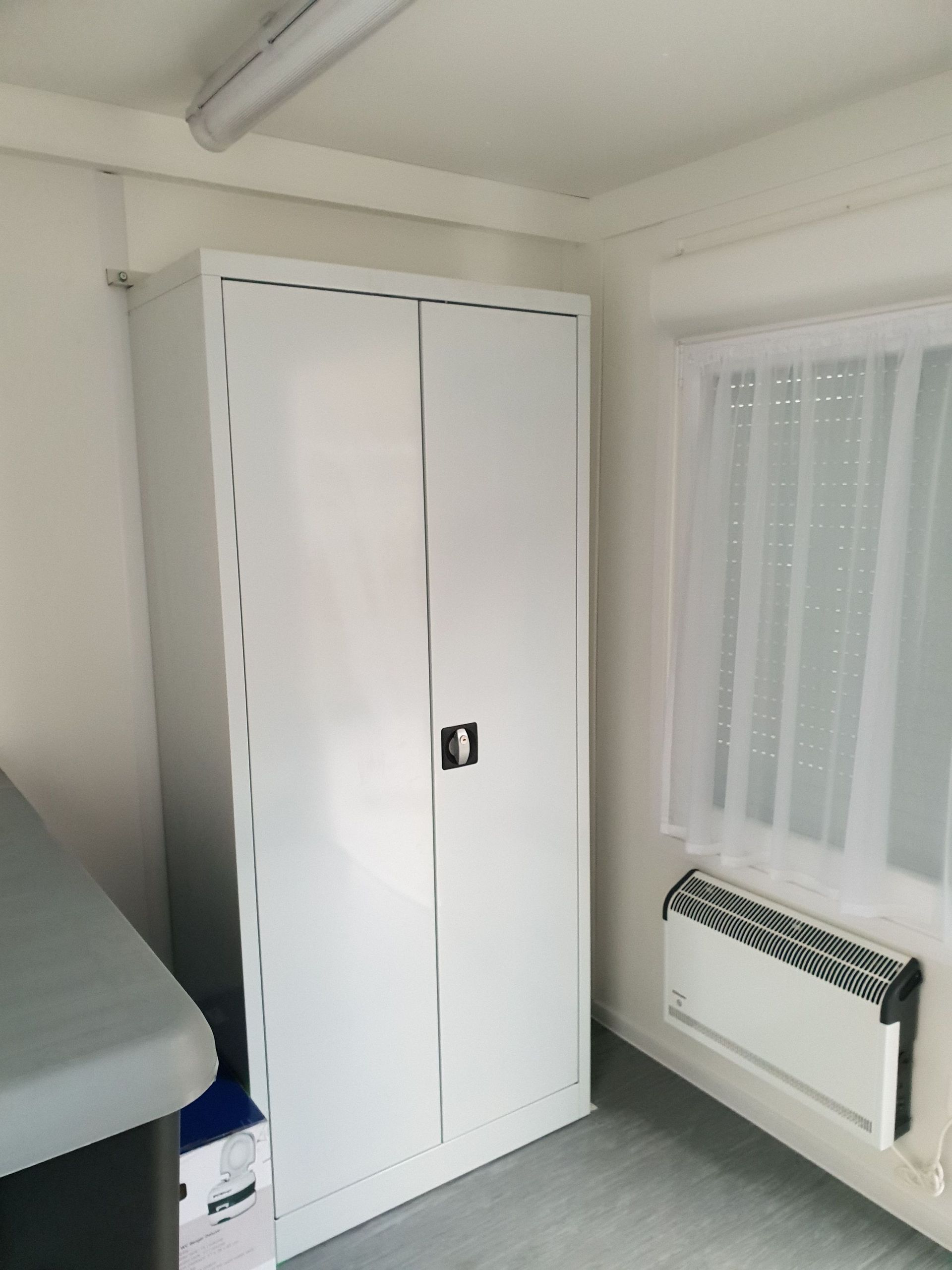 TREMCO Bürocontainer auf Aebi