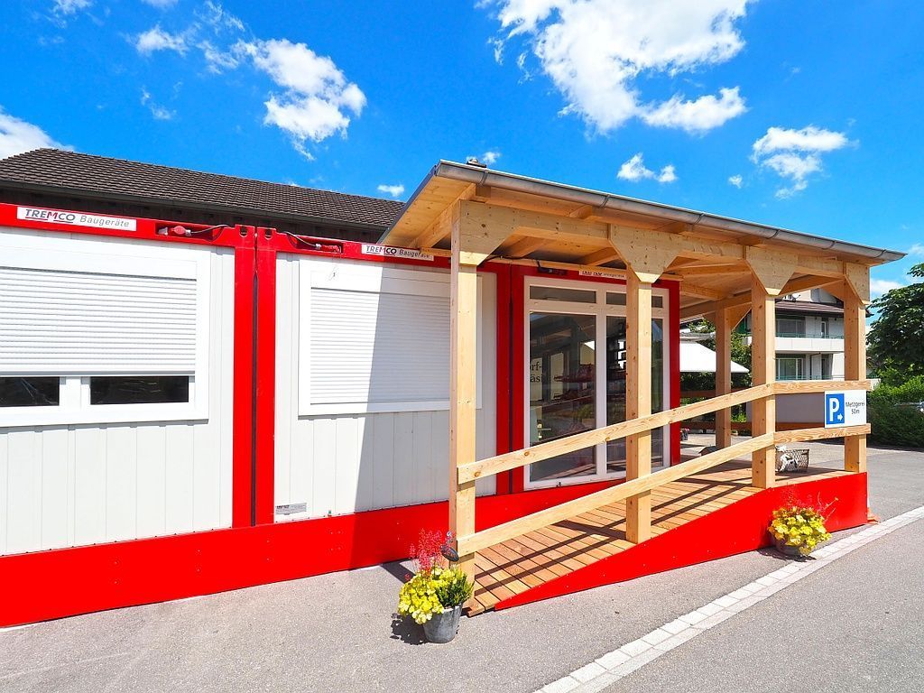 Containeranlage mit Verglasung