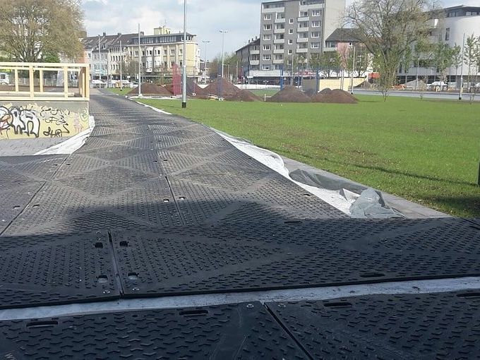 TREMCO Kunststoffbaustrasse