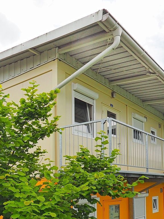 Containeranlage 2-stöckig mit Dach