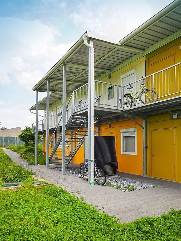 Containeranlage 2-stöckig mit Dach