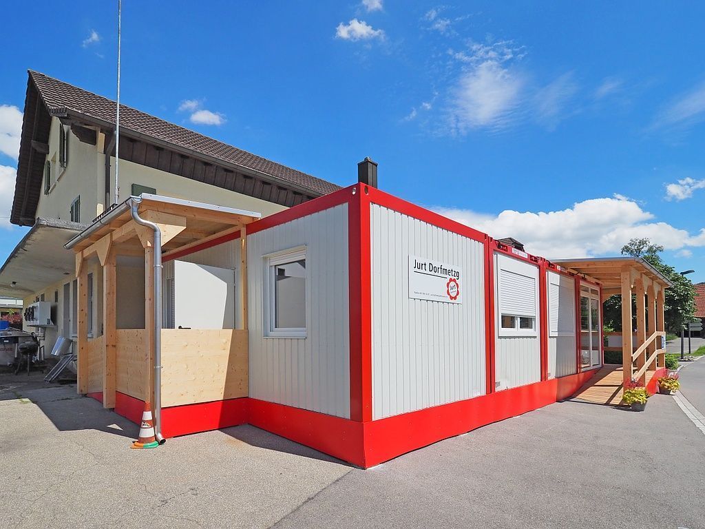 Containeranlage mit Verglasung