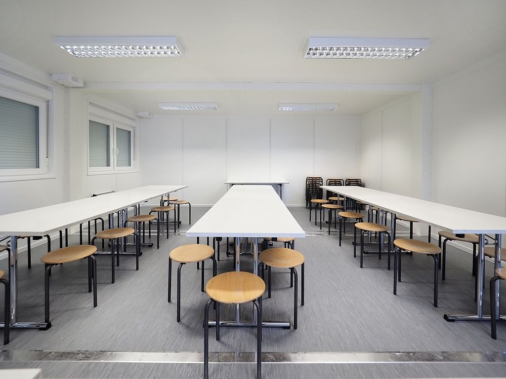 Innenraum mit Sitzgelegenheit