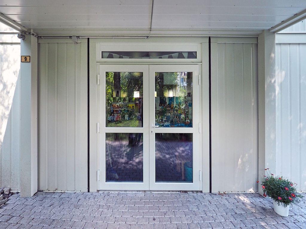 Containeranlage mit Dach