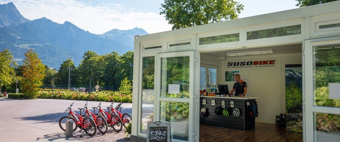 Container mit Verglasung