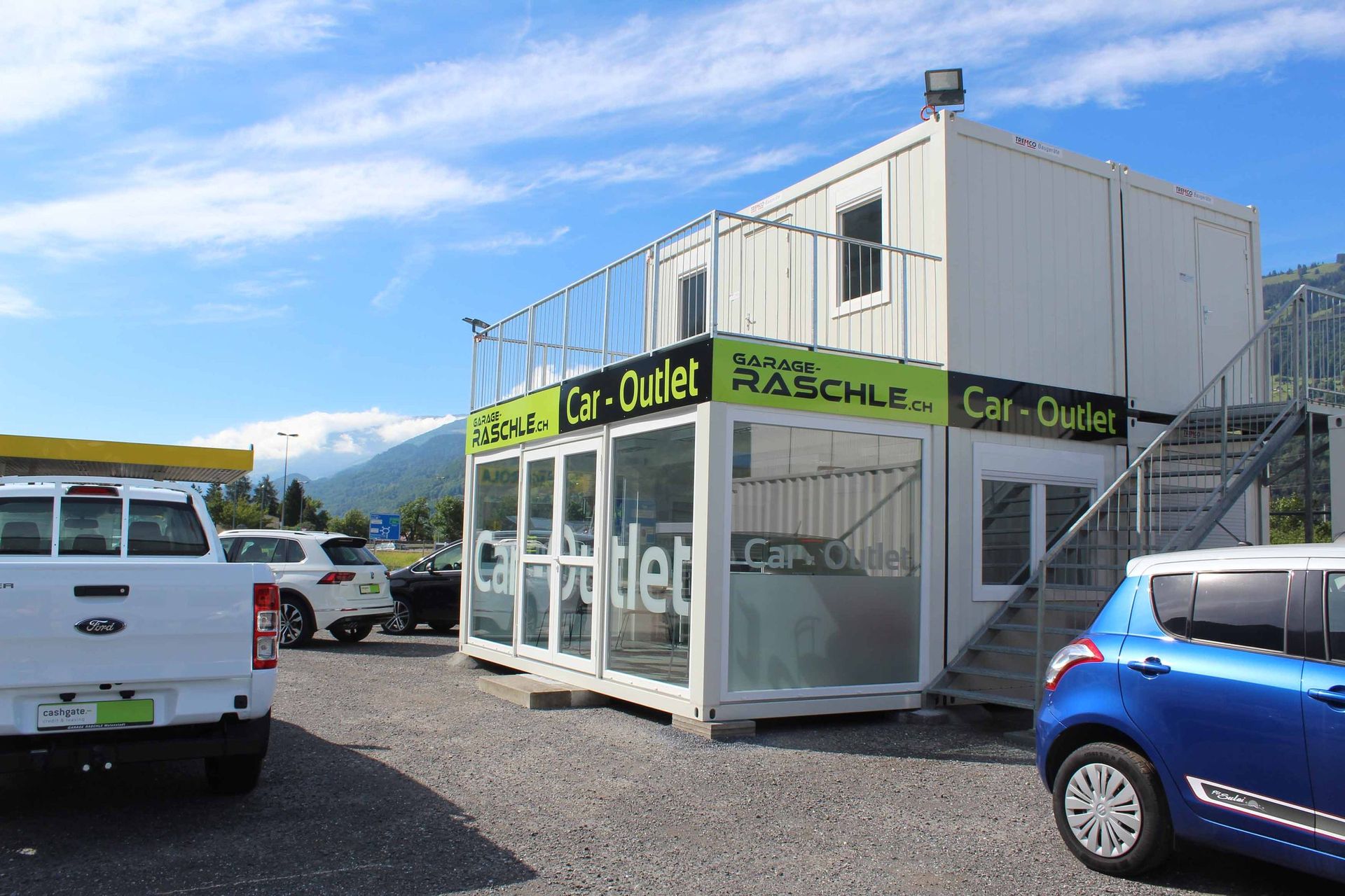 Containeranlage mit Terrasse