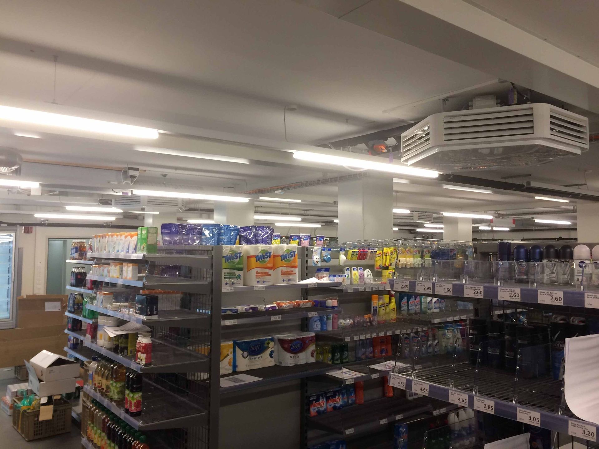 Verkaufsprovisorium mit TREMCO Container