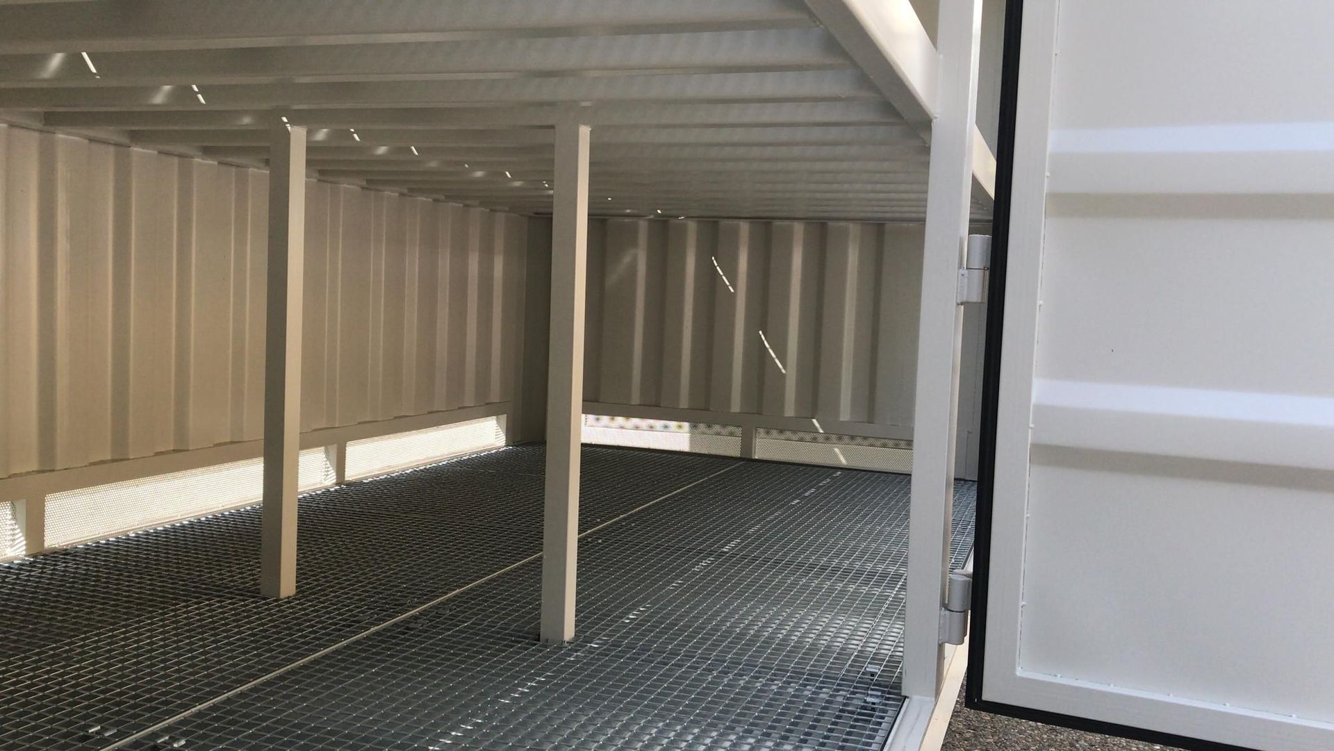 TREMCO Problemstoffcontainer mit Zwischenboden