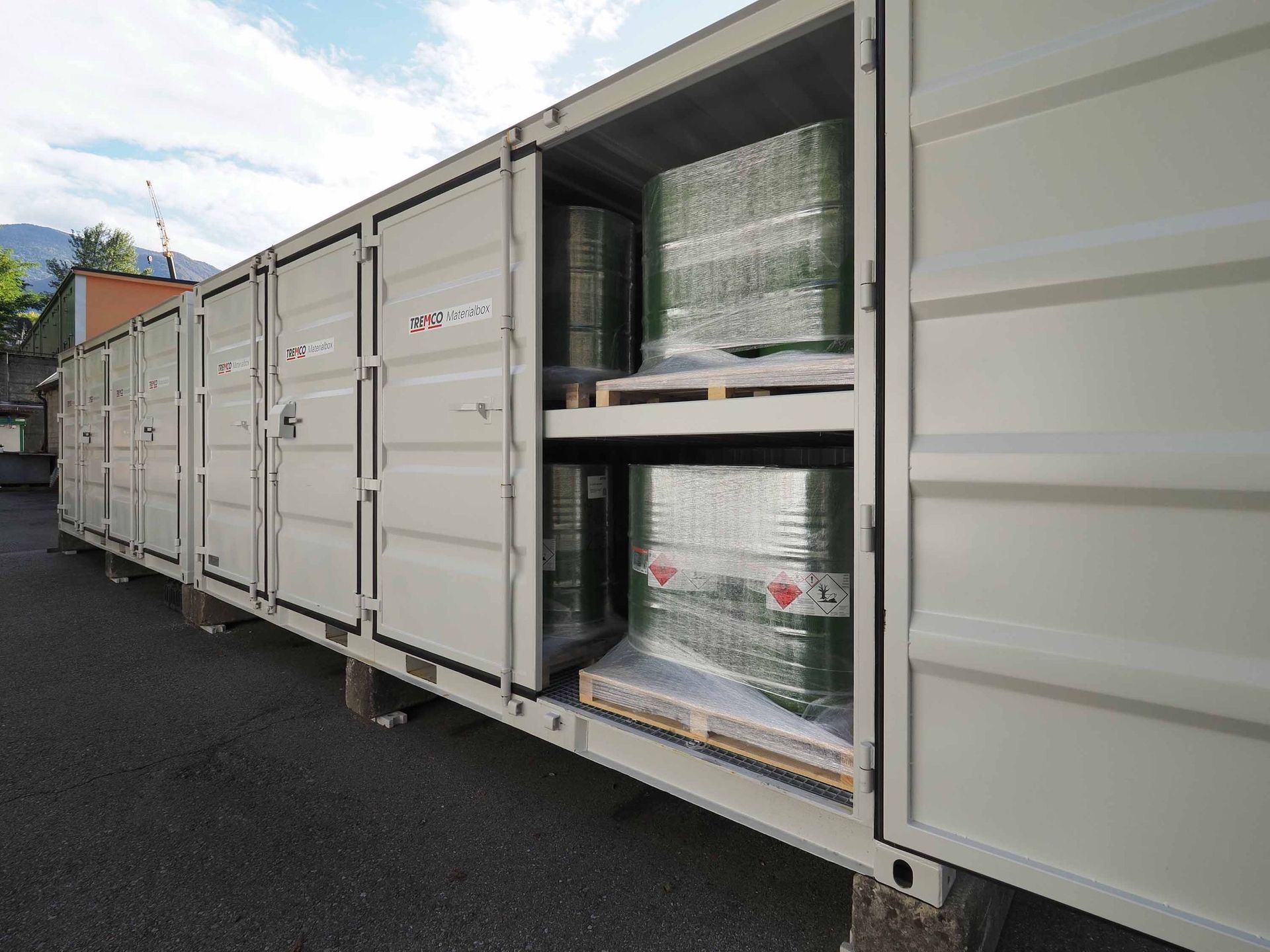 TREMCO Problemstoffcontainer mit Zwischenboden