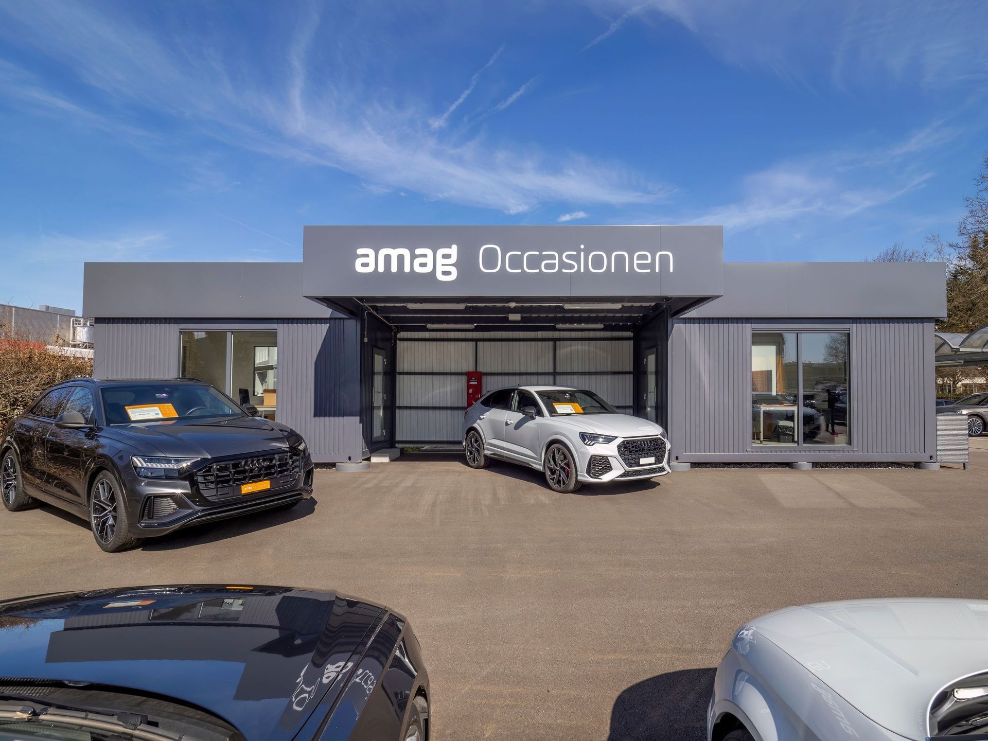 TREMCO Container mit Attika