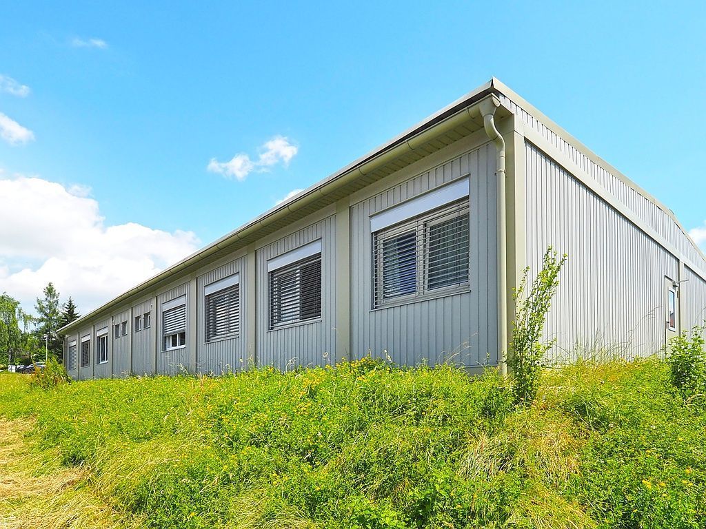 Containeranlage mit Dach