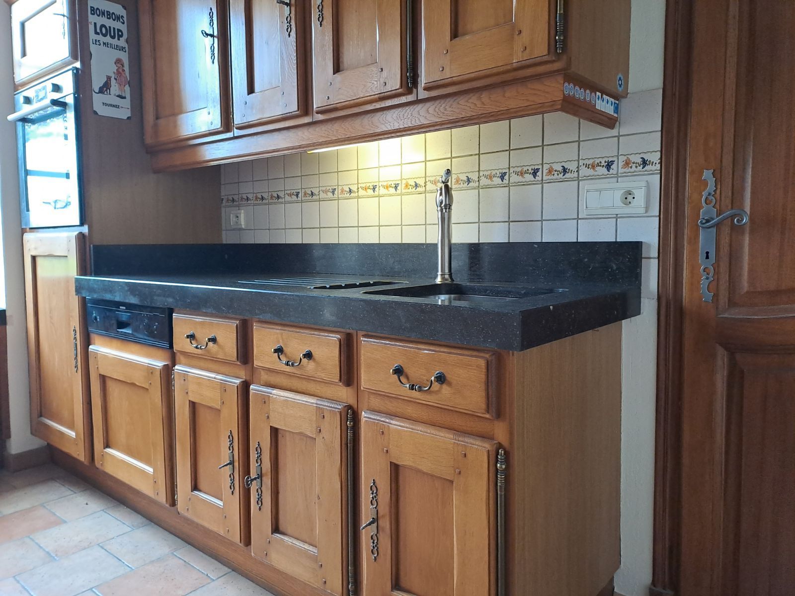 Plan de travail en marbre noir