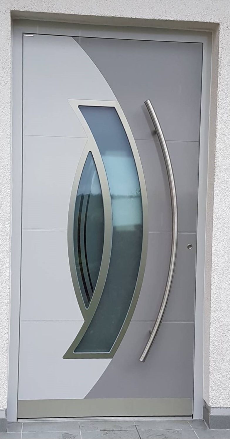 Schreinerei Spangler in Laaber, Regensburg, Innenausbau, Haustür, Eingang