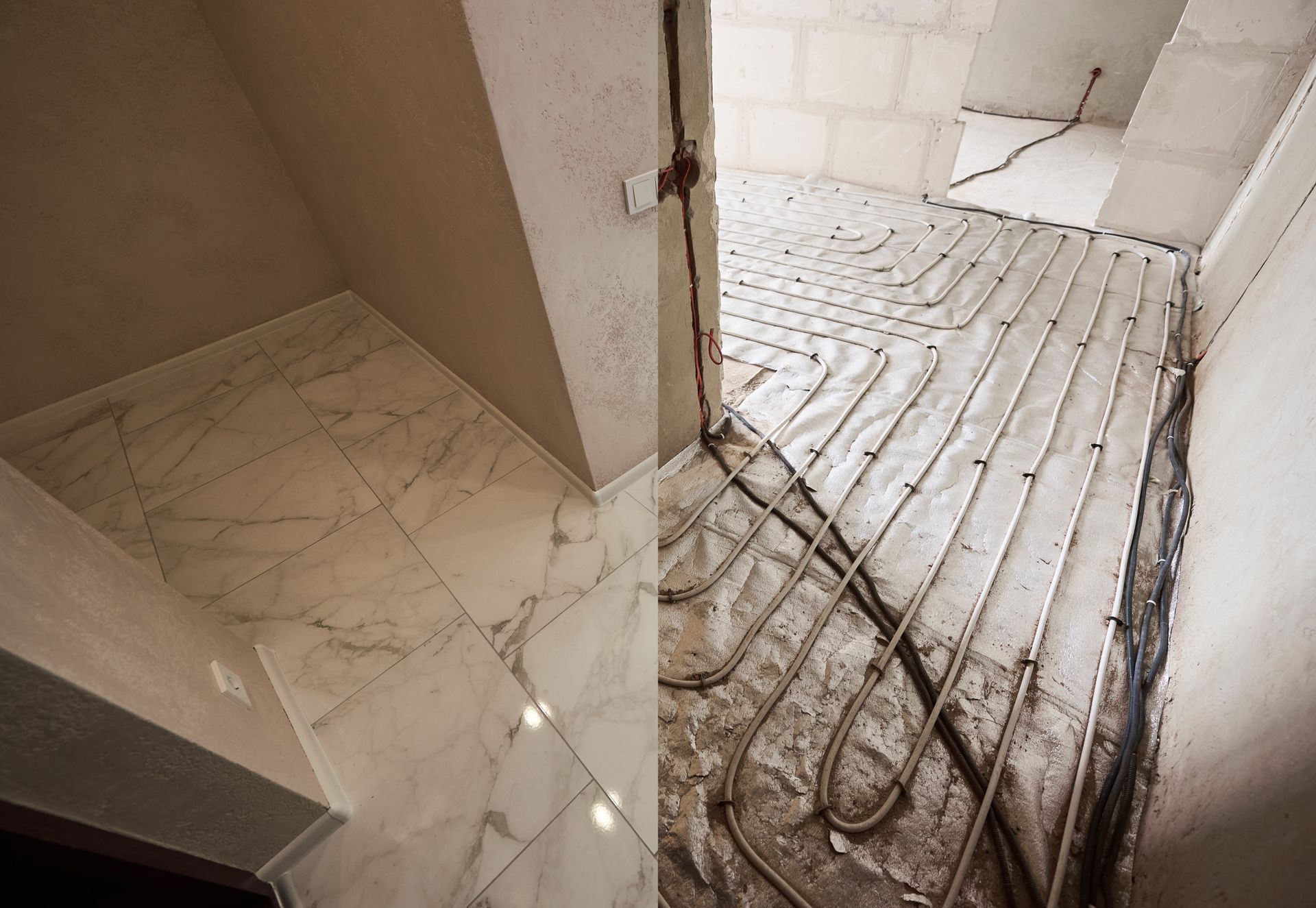 Comparaison côte à côte de la pose du revêtement de sol : à gauche, les carreaux de marbre blanc finis ; à droite, les tuyaux de chauffage.