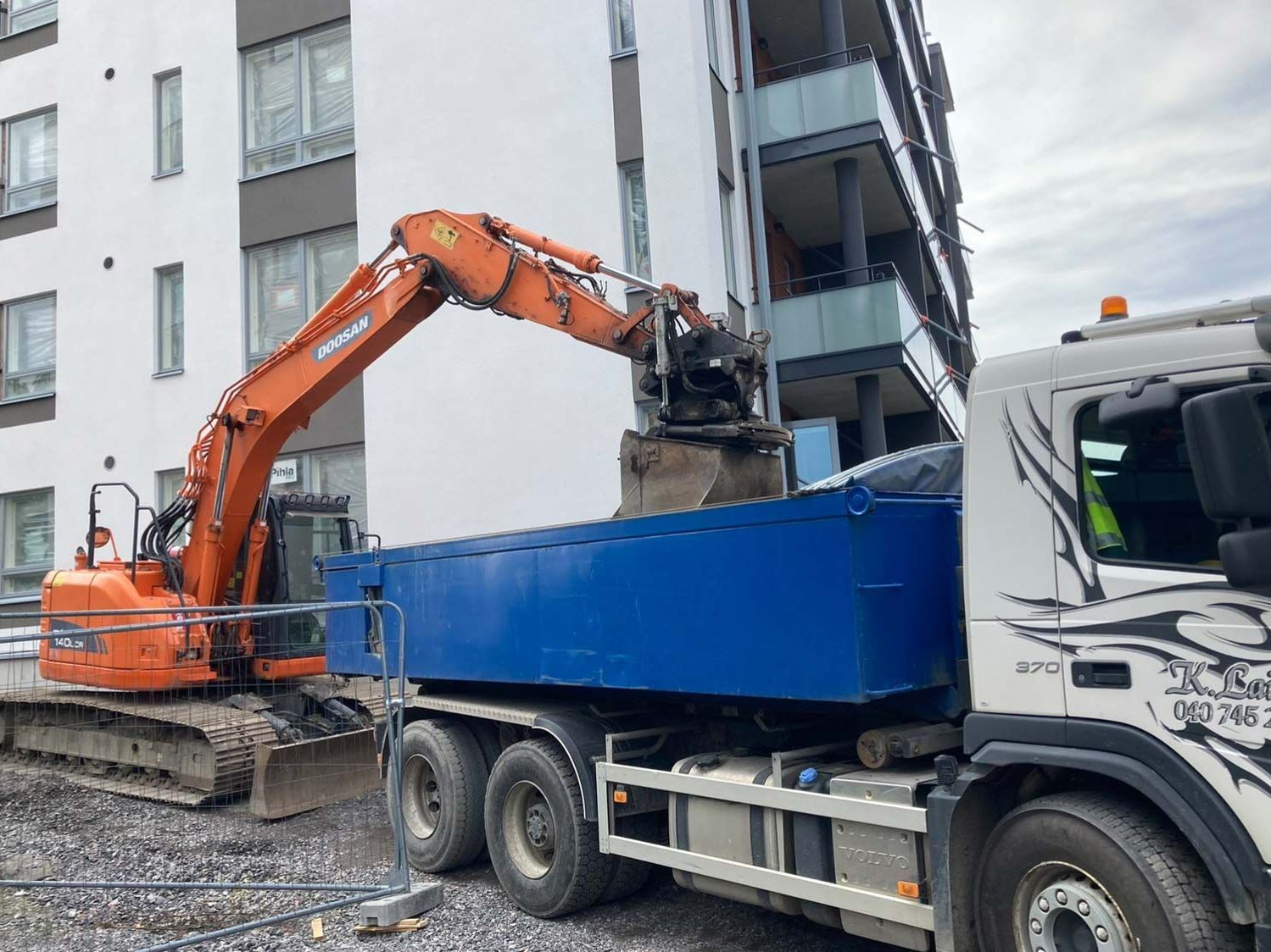 Maarakennuksen kalusto - K. Laitala oy