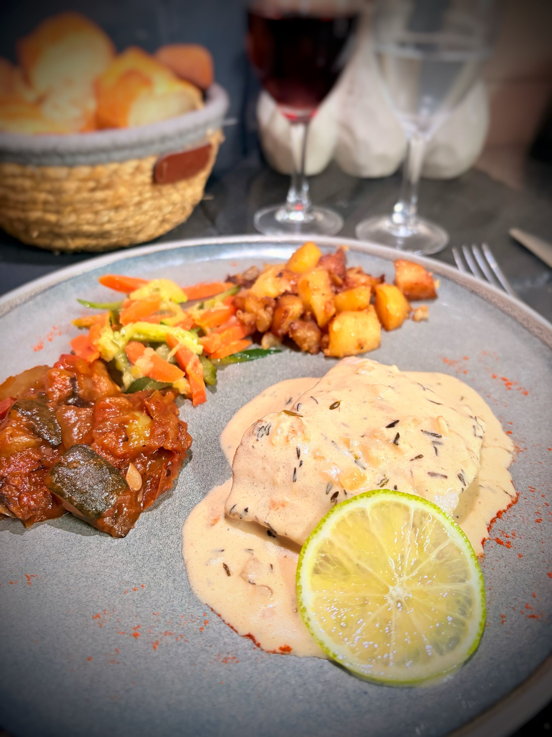 Filet de sandre, sauce thym citronné