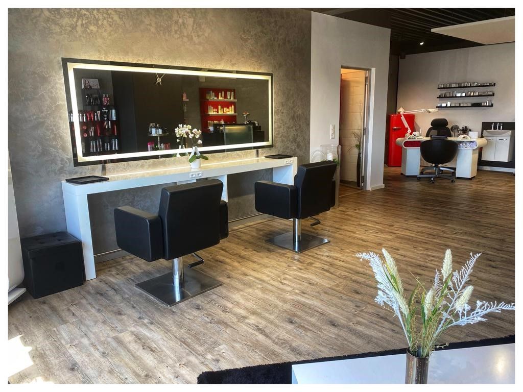 Coffeurstühle New Hair Style