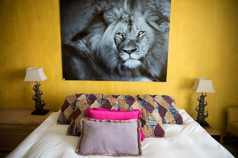 Mama Africa-Zimmerbett im Hotel vom No1 Lifestyle Store