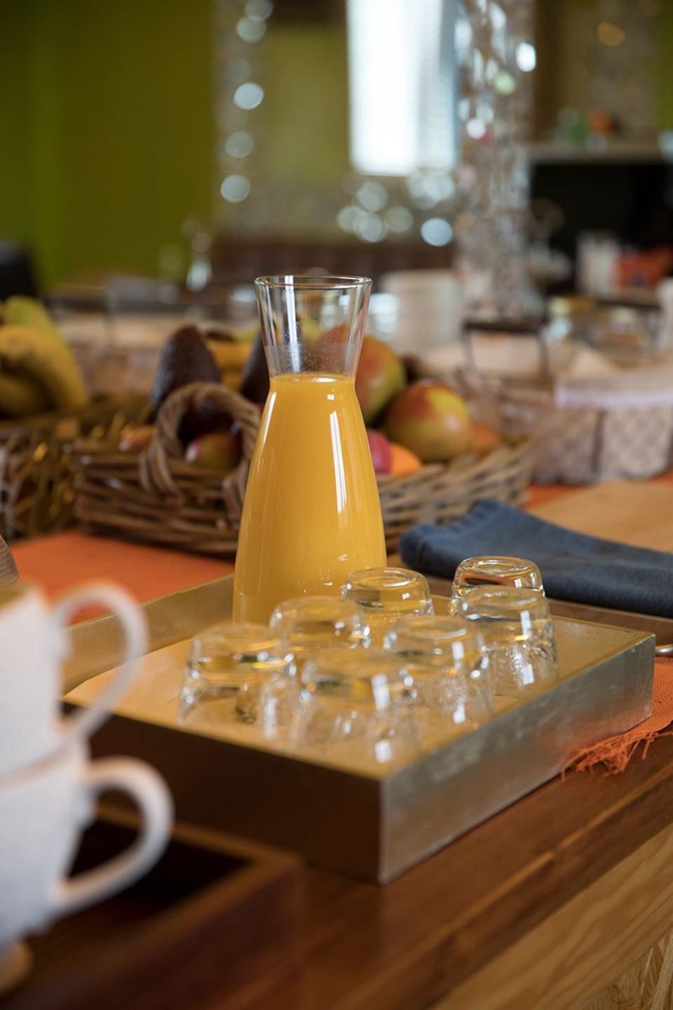 Orangensaft fürs Frühstück im Hotel vom No1 Lifestyle Store