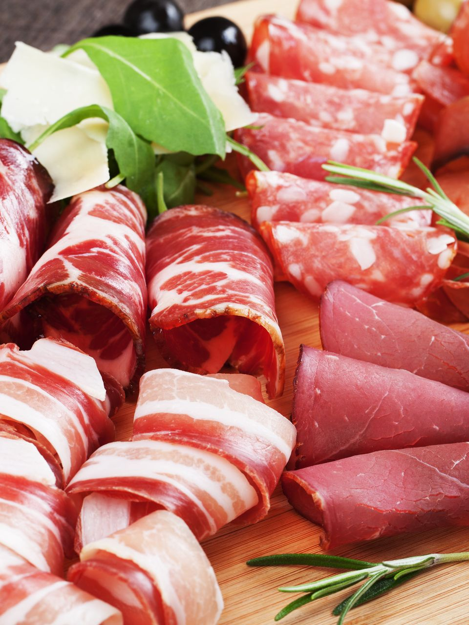 Charcuterie à la coupe.