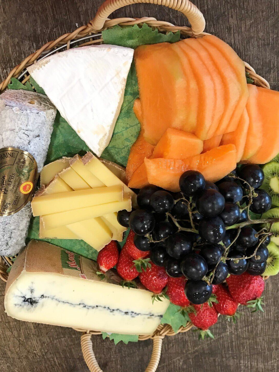 Paniers de produits du terroir.