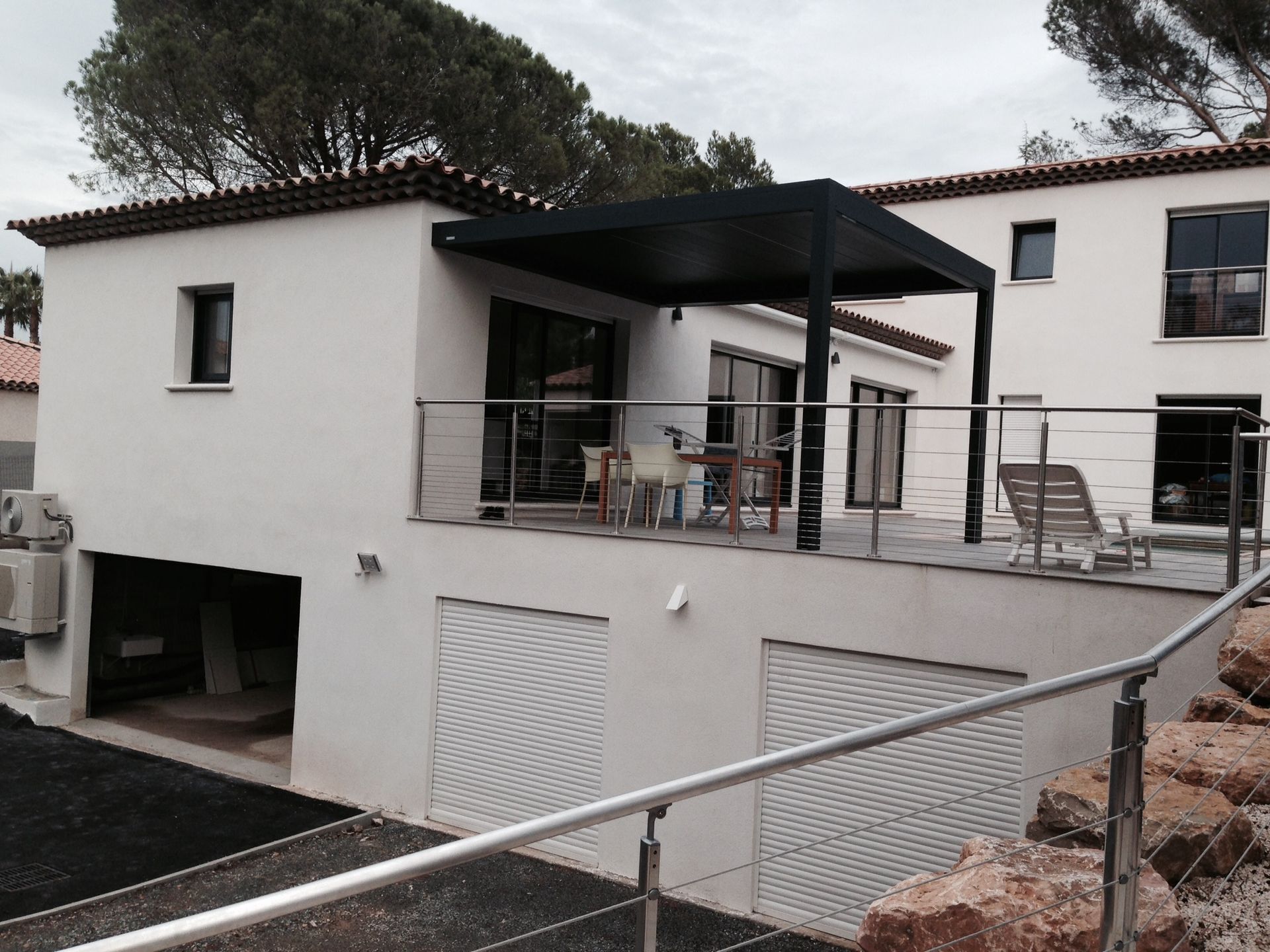 Maison avec 3 garages