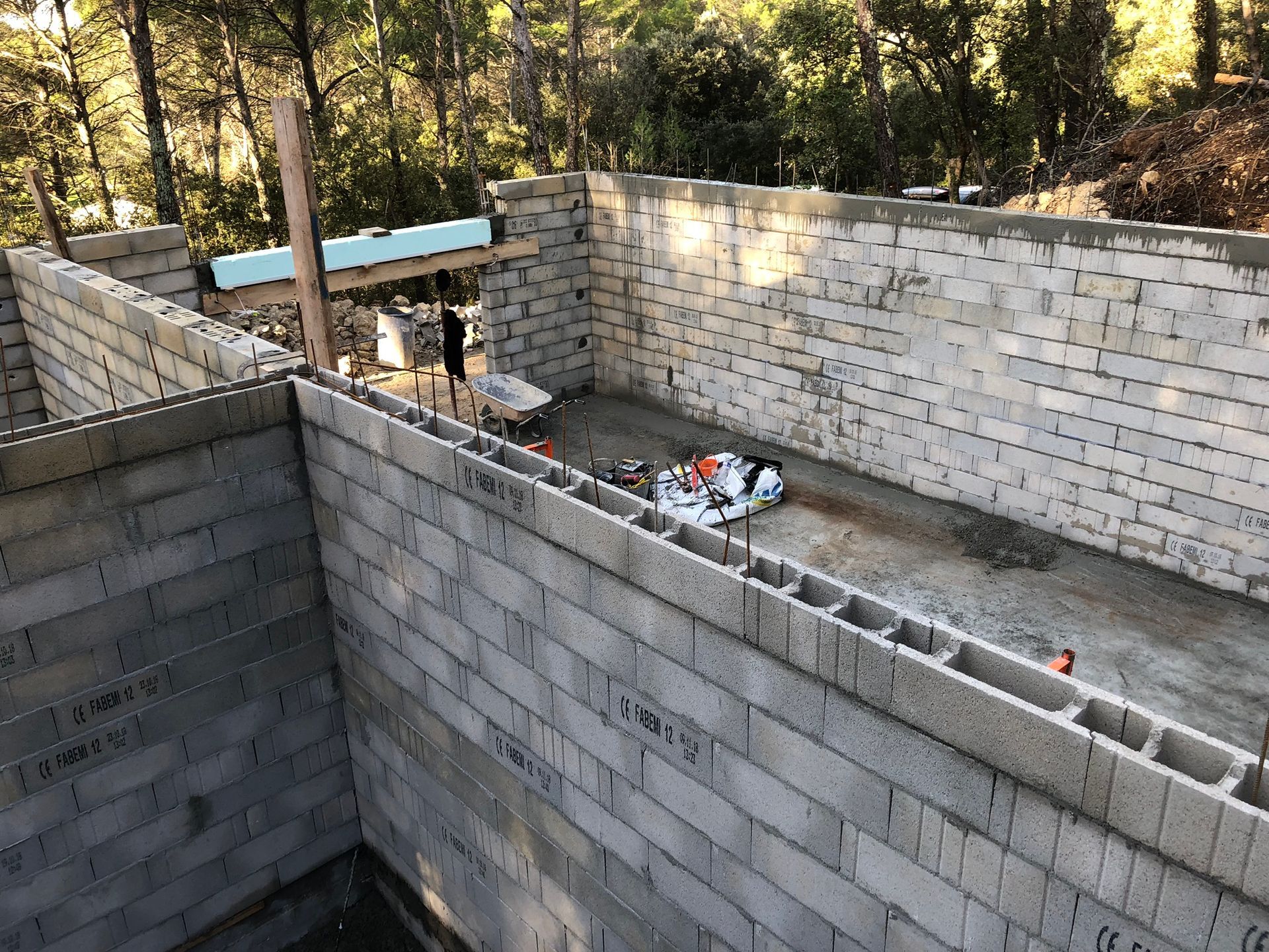 Les murs en parpaing