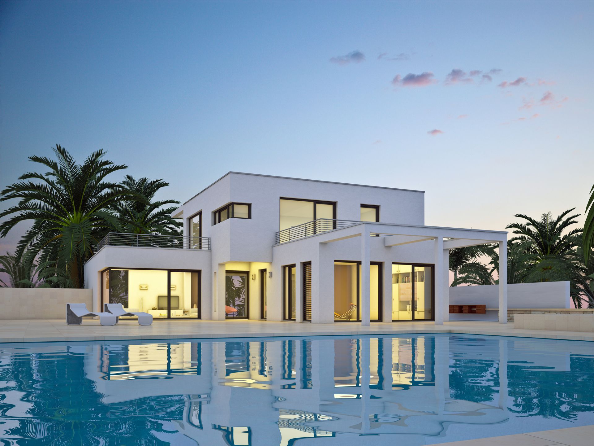Piscine et villa éclairée