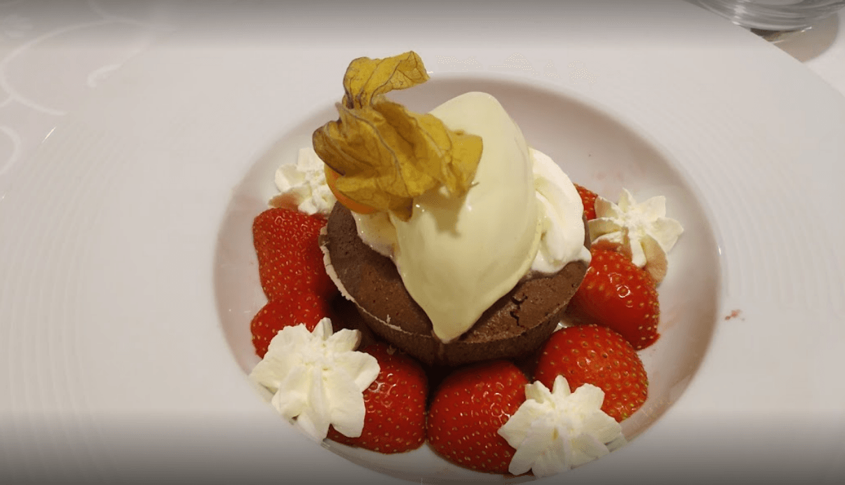 Fondant au chocolat et fraises