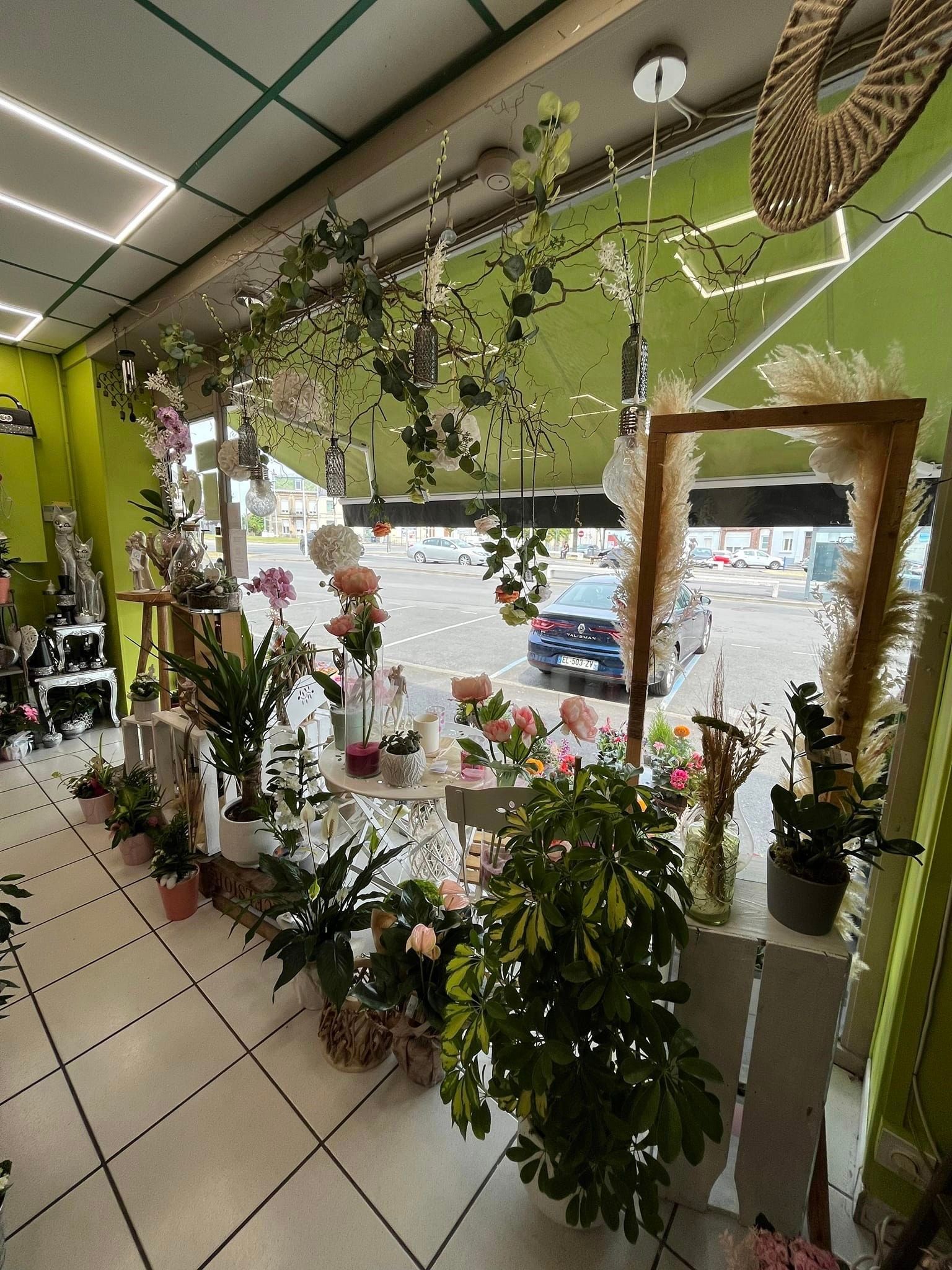 Fleurs et plantes en vitrine