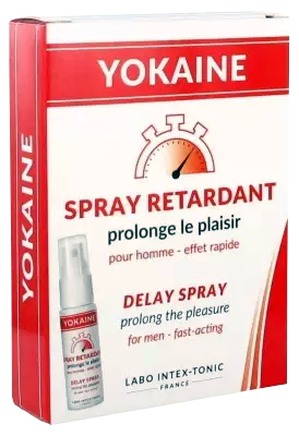 Boîte rouge et blanche d'un spray retardant.