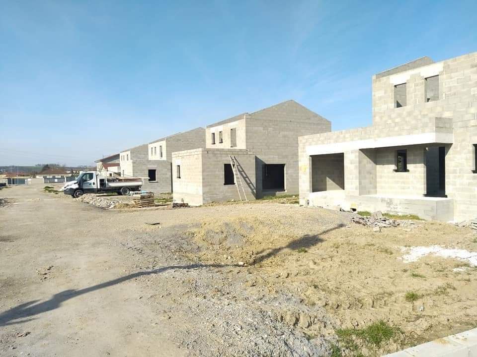 Maisons mitoyennes en cours de réalisation
