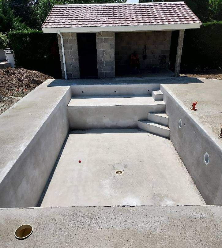 Piscine en béton, maçonnerie