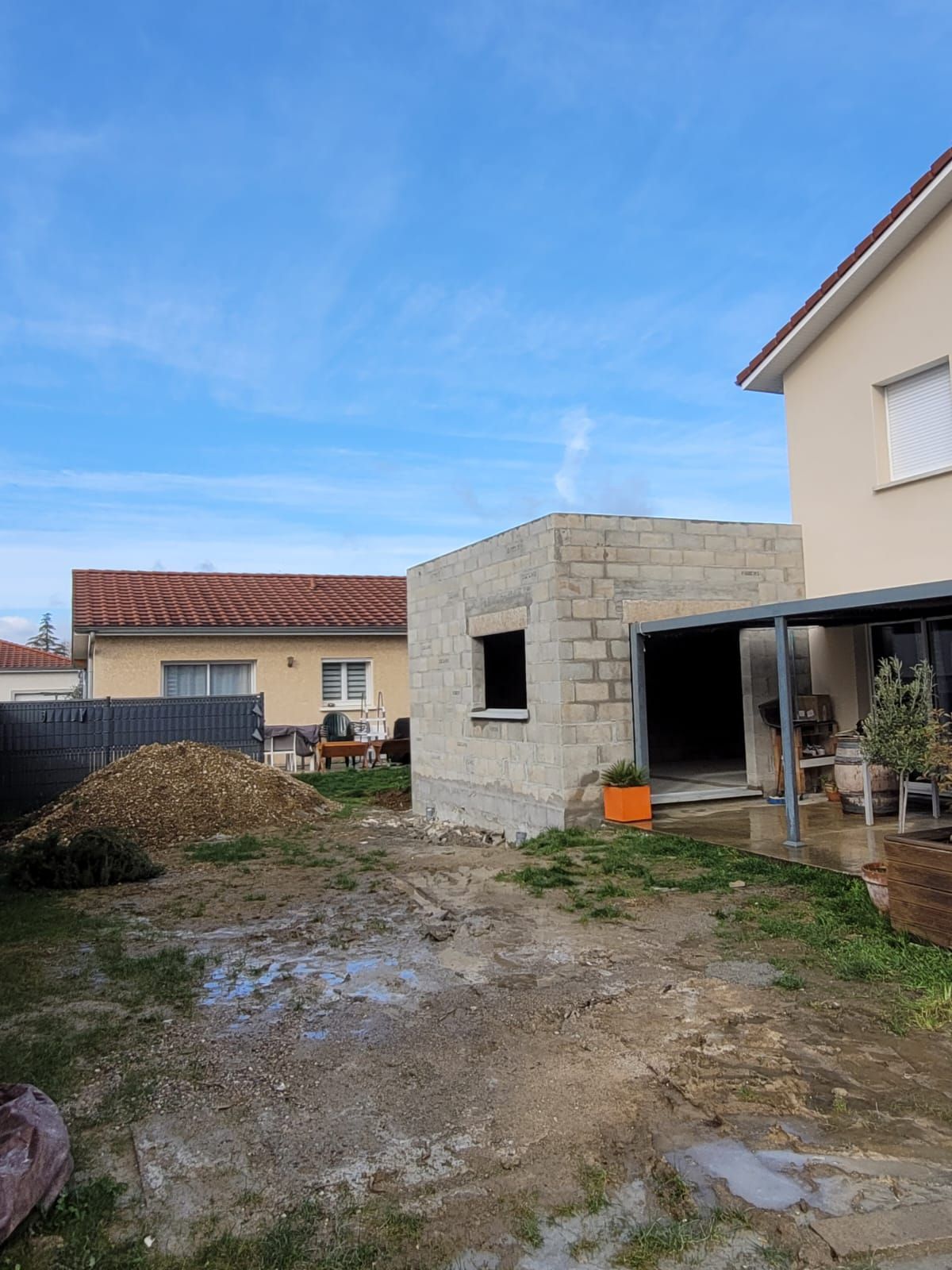 Extension de maison à Crémieu, vue extérieure