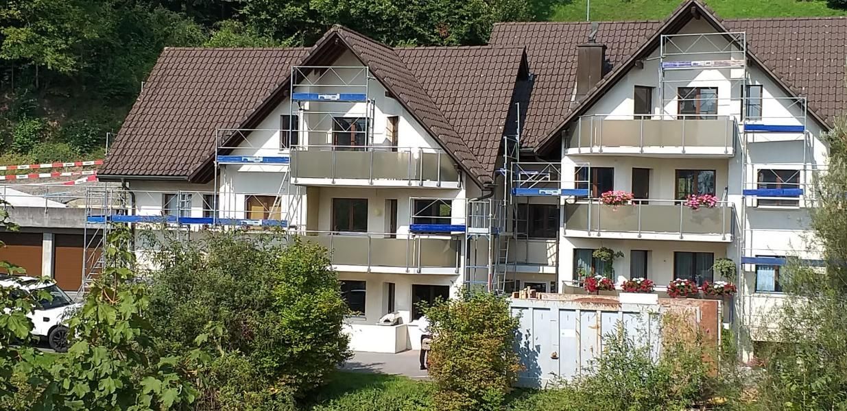 Regli Maler GmbH – Gerüst für Fassade