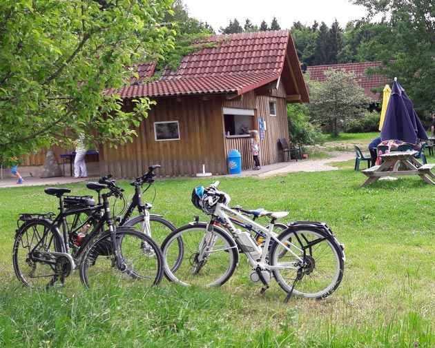 Erlebnisfarm Bräunertshof, Ponyreiten, Kindergeburtstage, Ferienaktionen, Biergarten, Tiererlebnisse, Erlebnisfarm Bräunertshof, Kindergeburtstage, Biergarten, Tiererlebnisse, überregionaler Radweg Oberpfalz