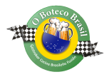 Un logotipo para el boteco brasil con dos jarras de cerveza y una bandera a cuadros.