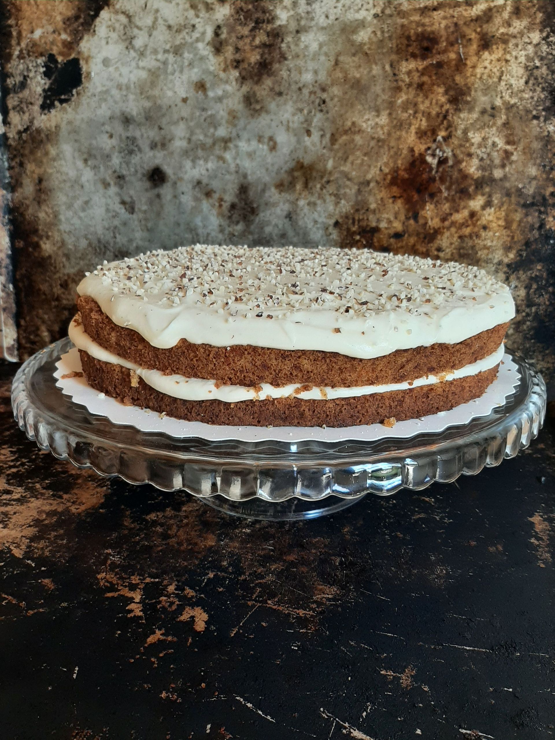 Gluteeniton porkkanakakku