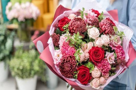 Blumen Kühnlein am Südfriedhof Blumenstrauß