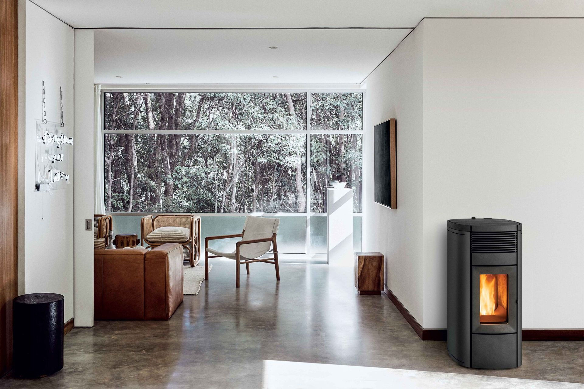 MCZ Pelletofen Musa im modernen Wohnzimmer – energieeffizienter Kaminofen für nachhaltiges Heizen