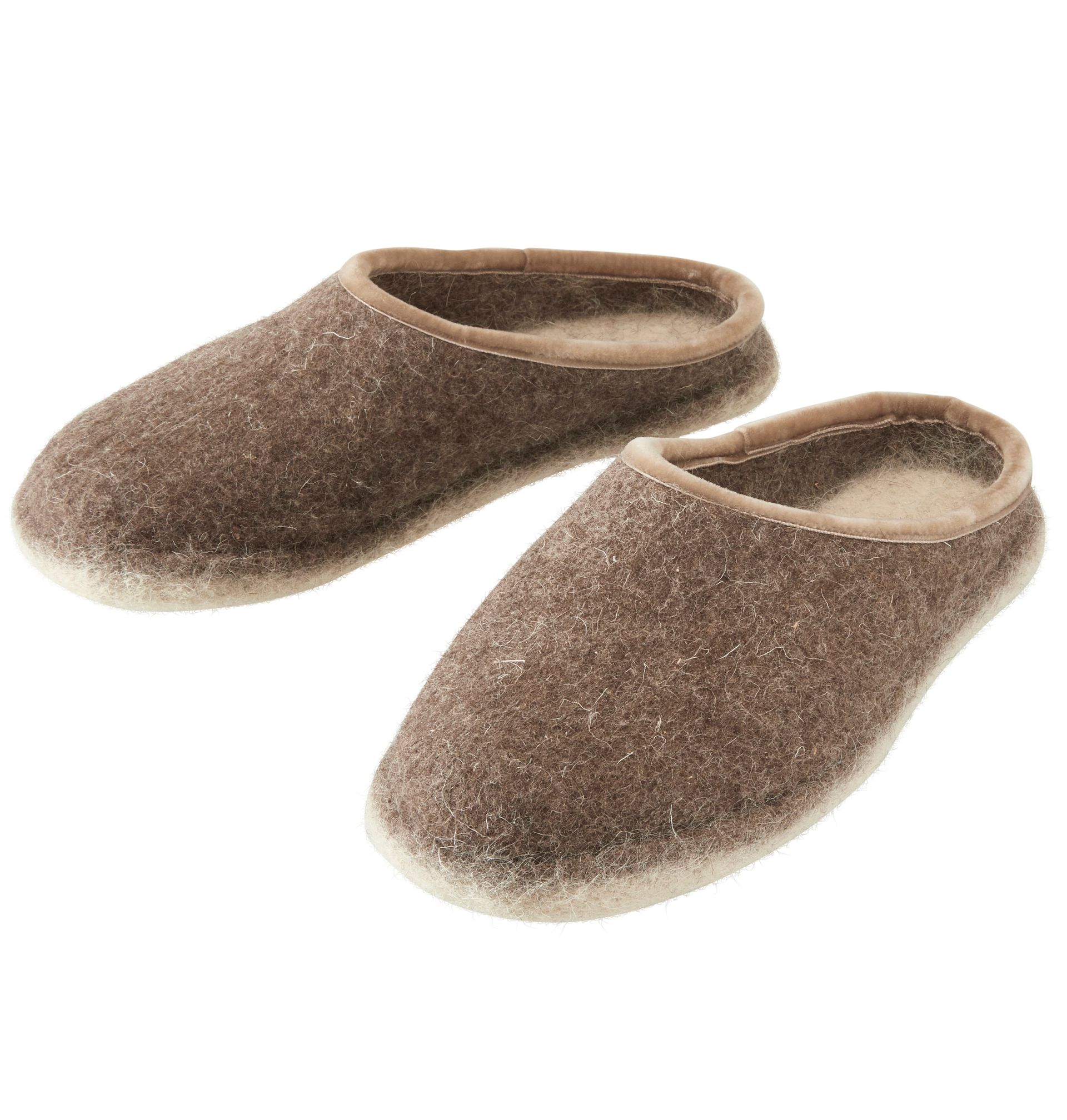 Filzpantoffeln offen braun mit cremefarbenem Innenfutter von Gea – komfortable Hausschuhe für Zuhause