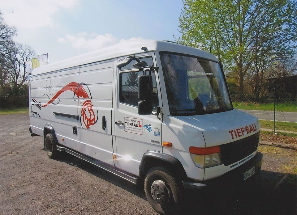 Fahrzeug für Tiefbauarbeiten
